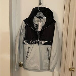 Men's Black and Gray Lightweight Jacket